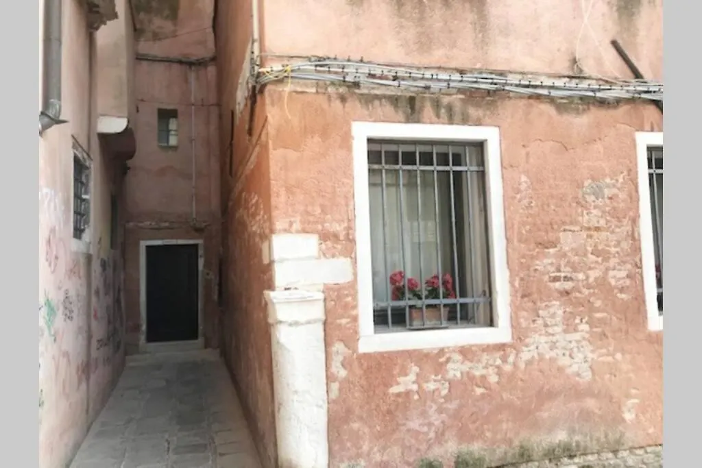 Appartamento Tipico Con Corte Privata Venice 0*,  Italy