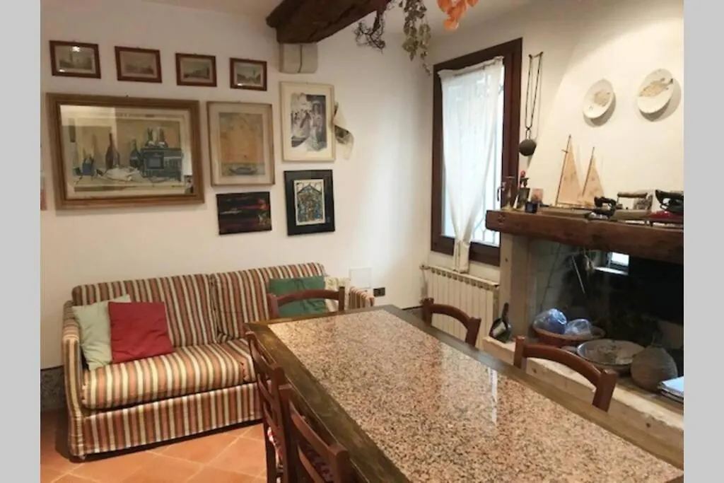 Apartment Appartamento Tipico Con Corte Privata Venice